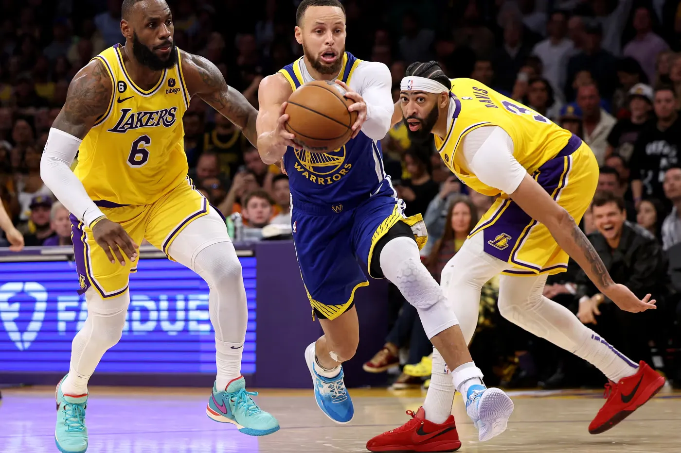 勇士疯狂补强计划：休季打造 LeBron、AD 联手 Curry 超级三巨头