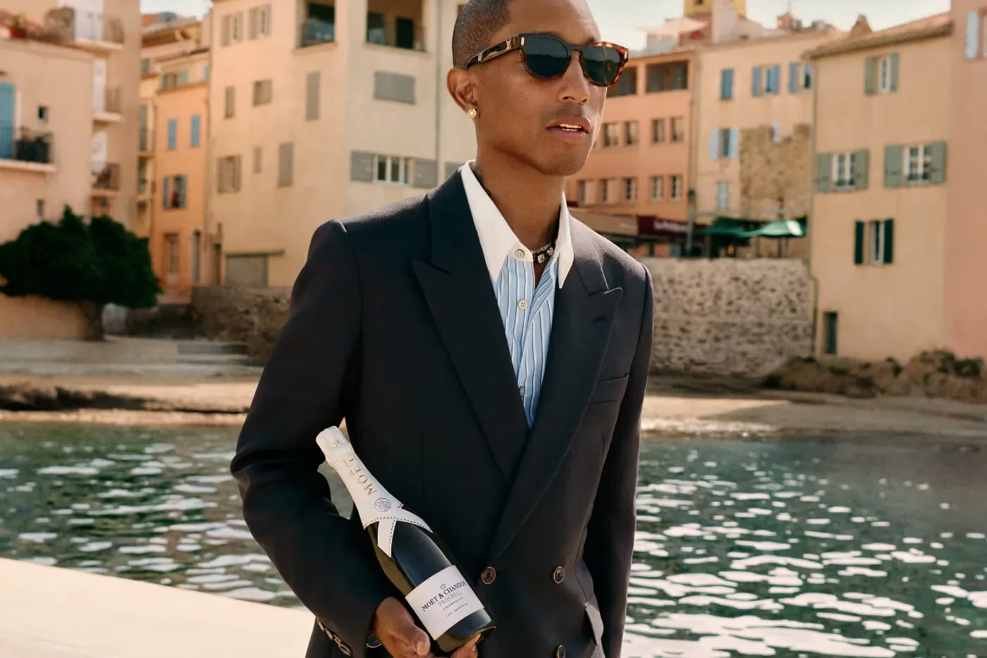 Pharrell Williams 首度为 Moët & Chandon Ice Impérial 卸下白色瓶套改写 Maison 逾 280 年历史经典