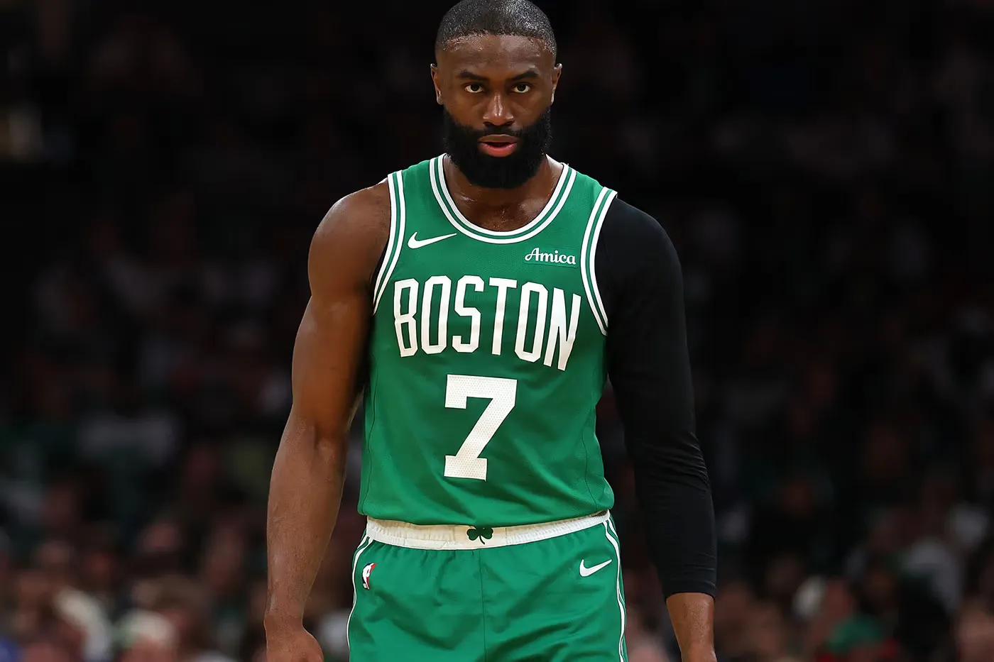Jaylen Brown 打破沉默：重磅被交易到宿敌 76ers 震撼 NBA