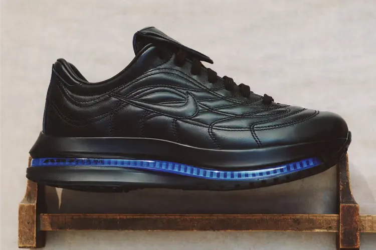Nike Atelier 携手法国球星 Désiré Doué 推出限量皮质球鞋
