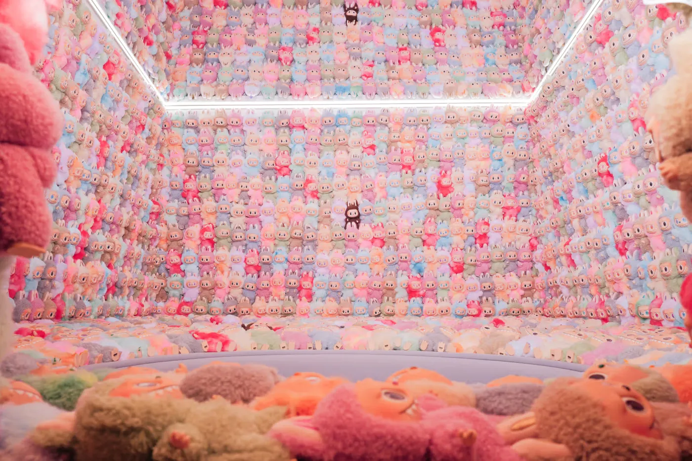 POP MART「THE MONSTERS」登陆纽约 6,000 呎九大展厅打造沉浸式巡回展
