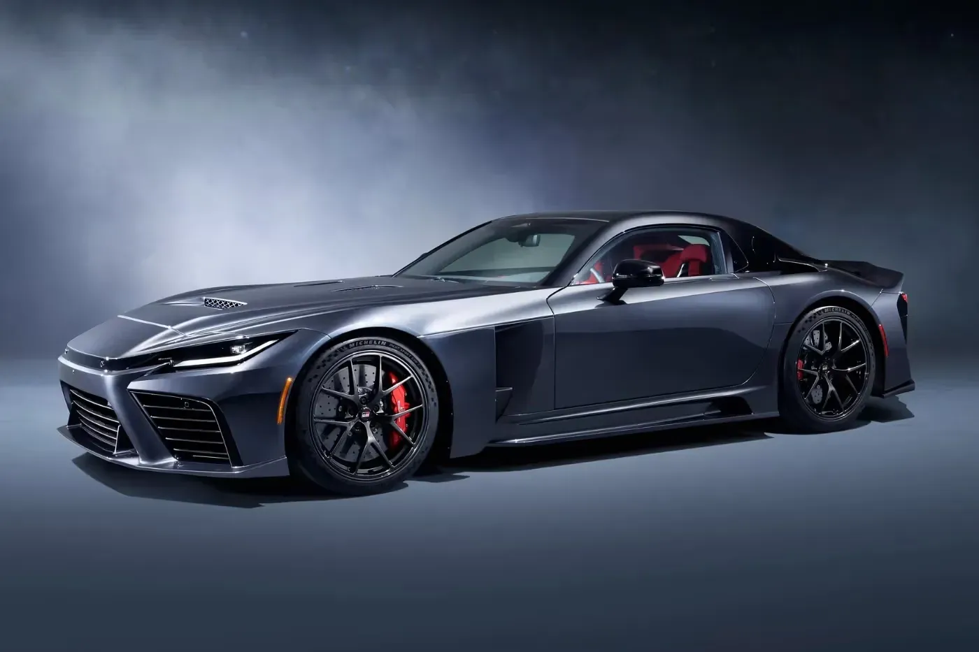 Toyota 将 V8 动力 GR GT 超级跑车带到英国作首次动态亮相