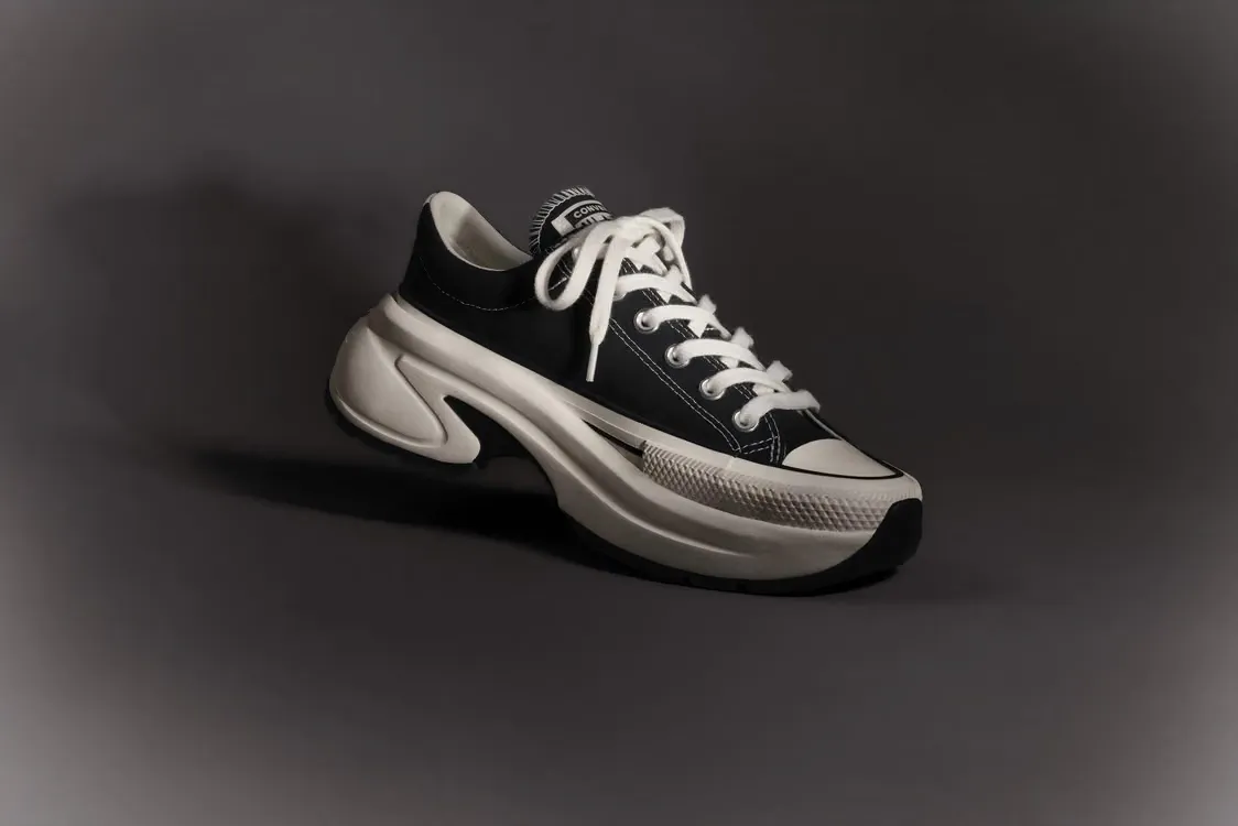 CONVERSE 正式推出全新 RUN STAR CRUSH 鞋款