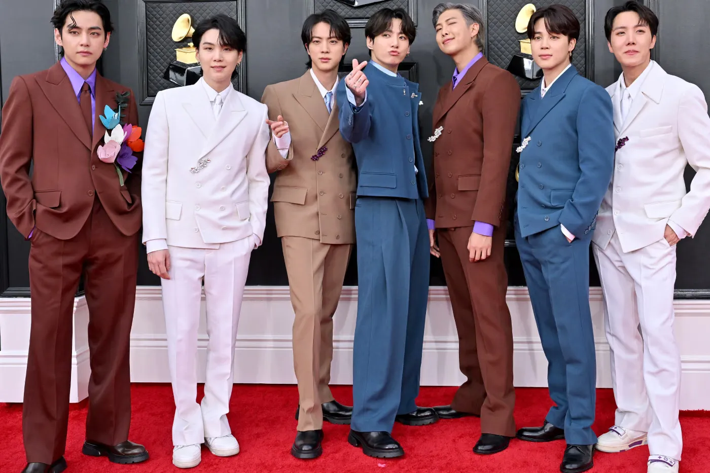 BTS 退出 2027 年 GRAMMY 评选