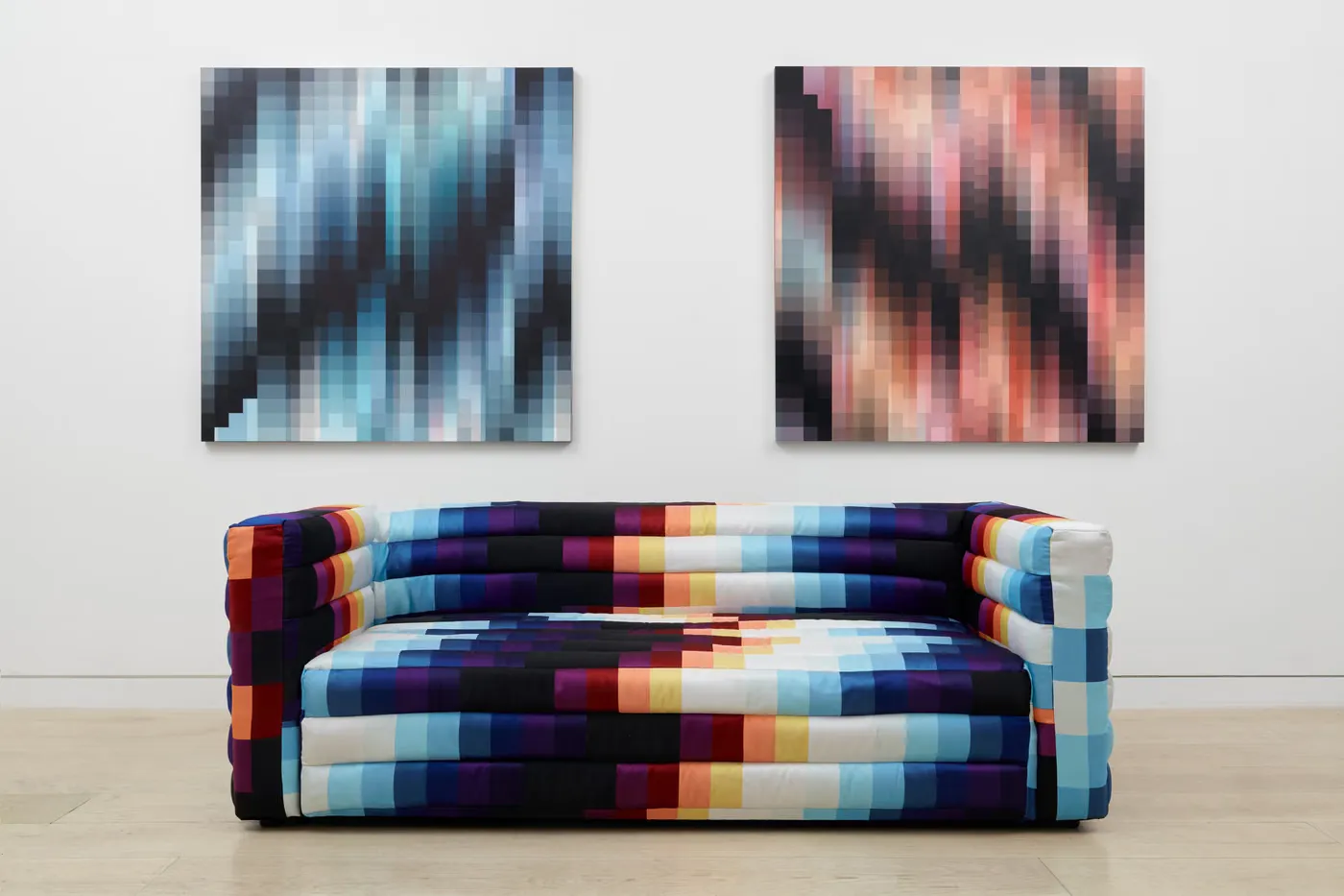 Felipe Pantone 与 Etai 将家具化为动态艺术