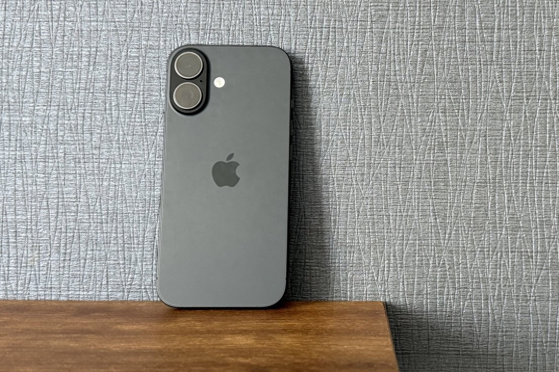 存储芯片涨价风暴蔓延，苹果或于近日上调 iPhone 17 系列售价