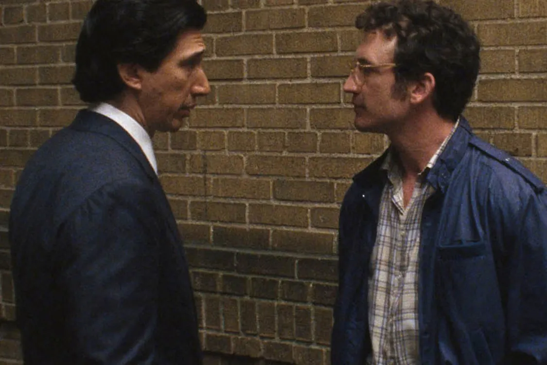 Adam Driver 与 Miles Teller 在 James Gray 1980 年代犯罪剧情片《Paper Tiger》中交锋