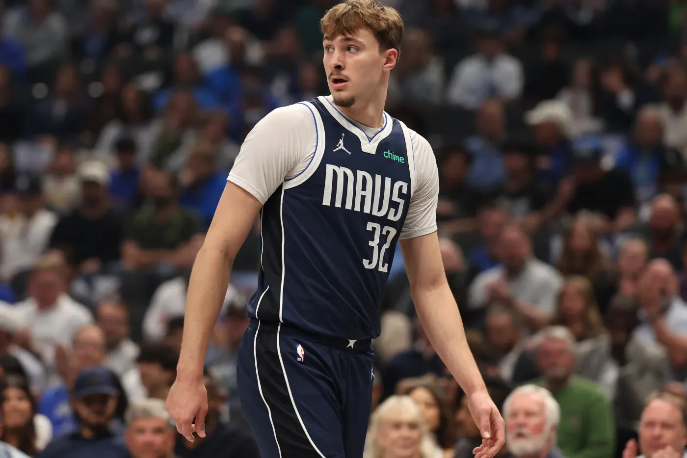 Dallas Mavericks 为换取独一无二 Cooper Flagg 球员卡,提出 32 年季票方案