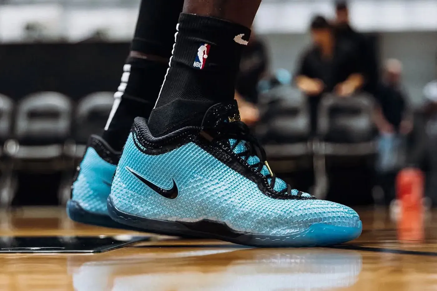 Nike 与 LeBron James 正式揭晓 Nike LeBron 24「Shooting Star」鞋款