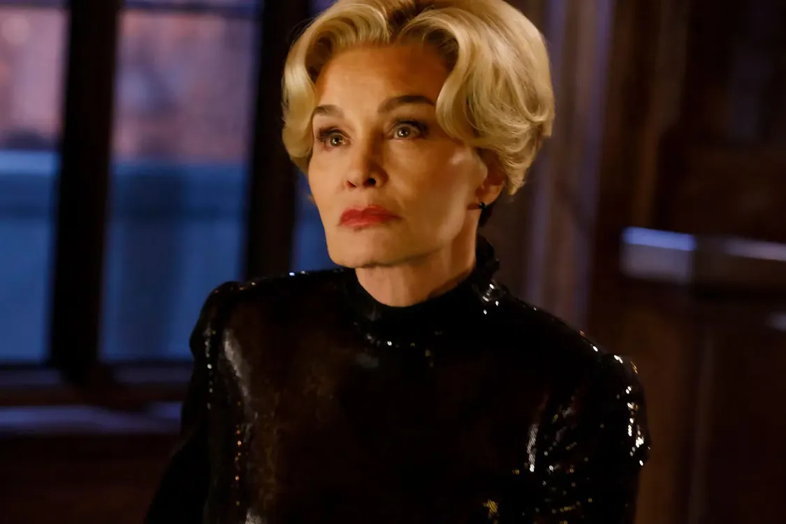 《American Horror Story: 13》前导预告集结经典阵容，打造跨季联动