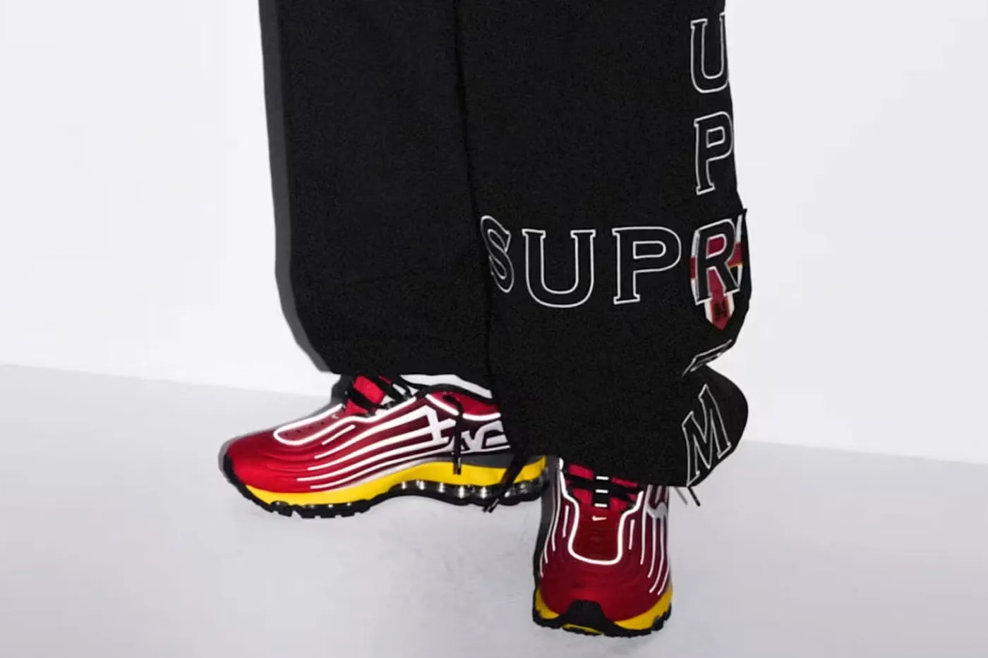 Supreme 预告将于 2026 年秋冬推出 Nike Air Max 2001 Ecstasy 联乘鞋款