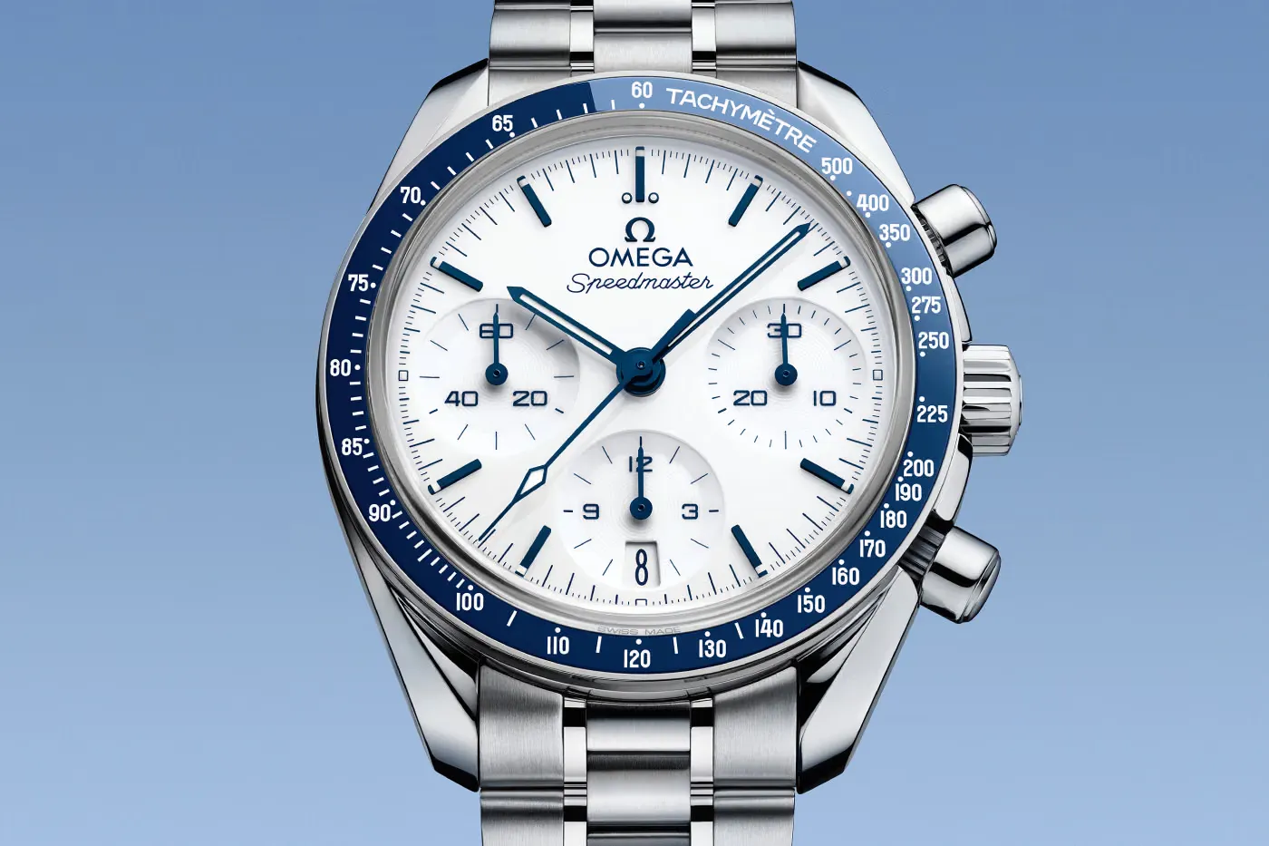 OMEGA 让 Speedmaster 38 mm 系列更贴近经典 Moonwatch 设计基因