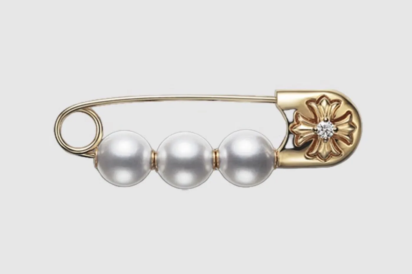 Chrome Hearts 与 Mikimoto 联乘黄金珍珠首饰系列释出细节预览