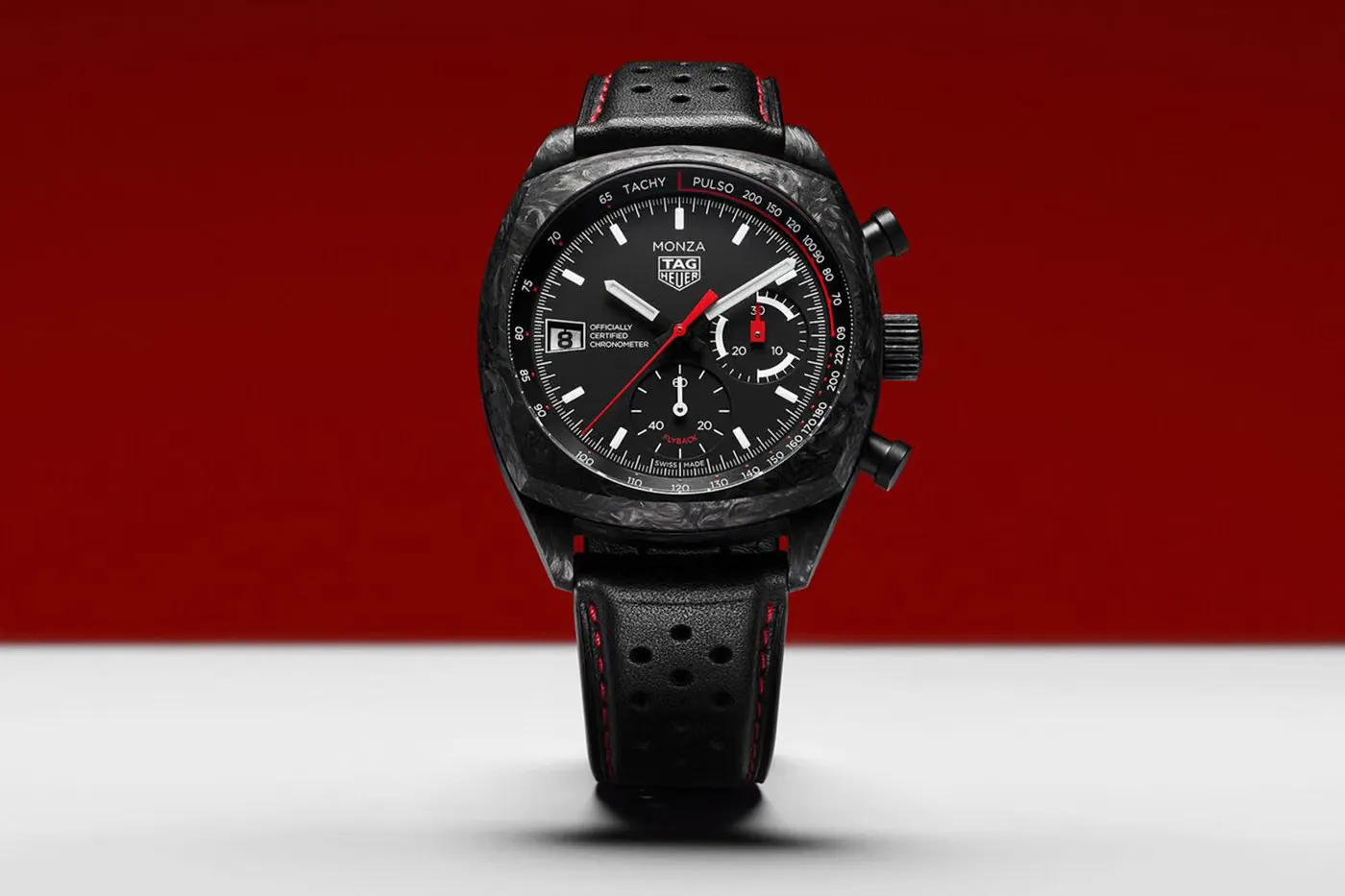 TAG Heuer 推出 Monza 飞返计时腕表，纪念系列 50 周年