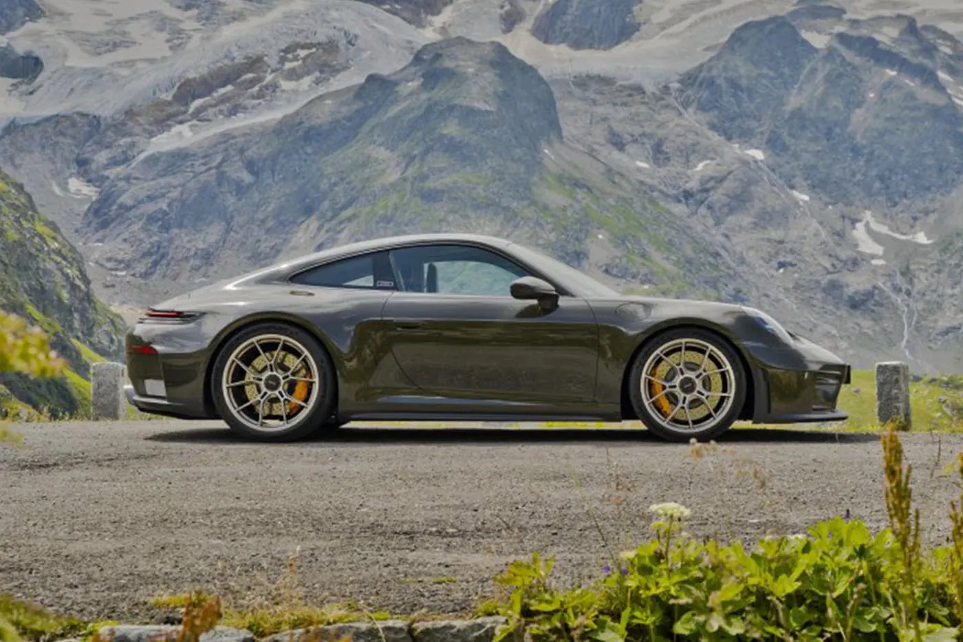 保时捷 Porsche 推出限量 100 辆、仅配手排的 911 GT3 Bergsport，致敬阿尔卑斯山