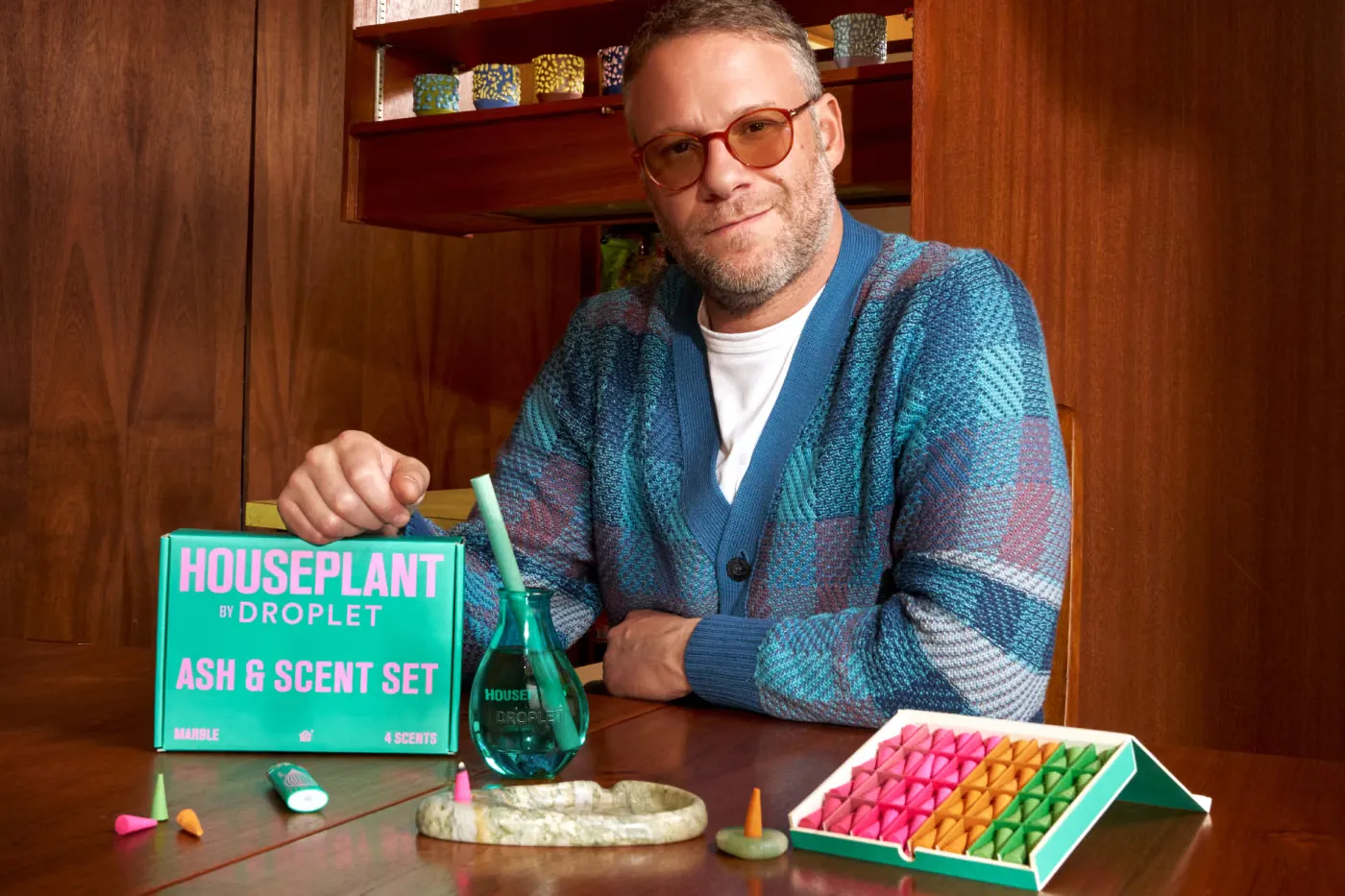 Seth Rogen 旗下 Houseplant 携手 Droplet 推出「The House Scent」藤枝香薰