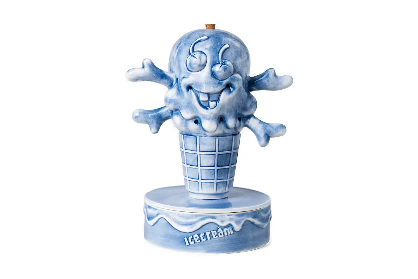 BBC ICECREAM 携手 YEENJOY STUDIO 打造「Cones N' Bones」联名香炉