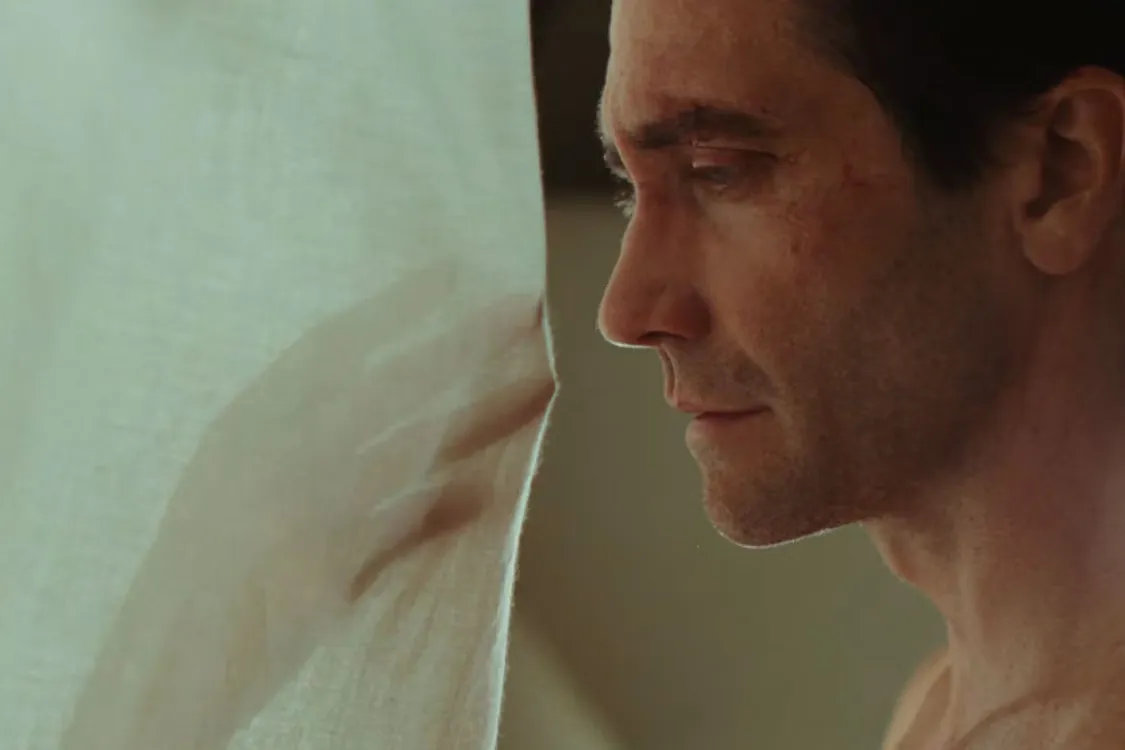 Jake Gyllenhaal 在 M. Night Shyamalan《Remain》揭开海岸谜团