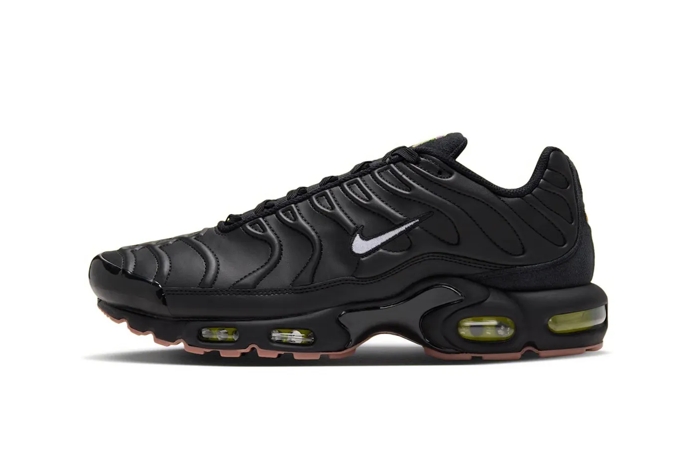 Nike Air Max Plus「Premier」以 Tiempo 灵感皮革结构替代标志性 TPU 笼架
