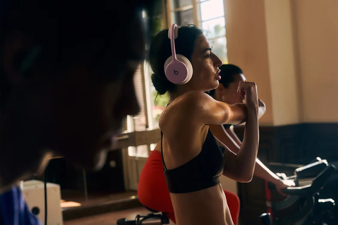 Beats 首款可定制的头戴式耳机 Beats 360 登场