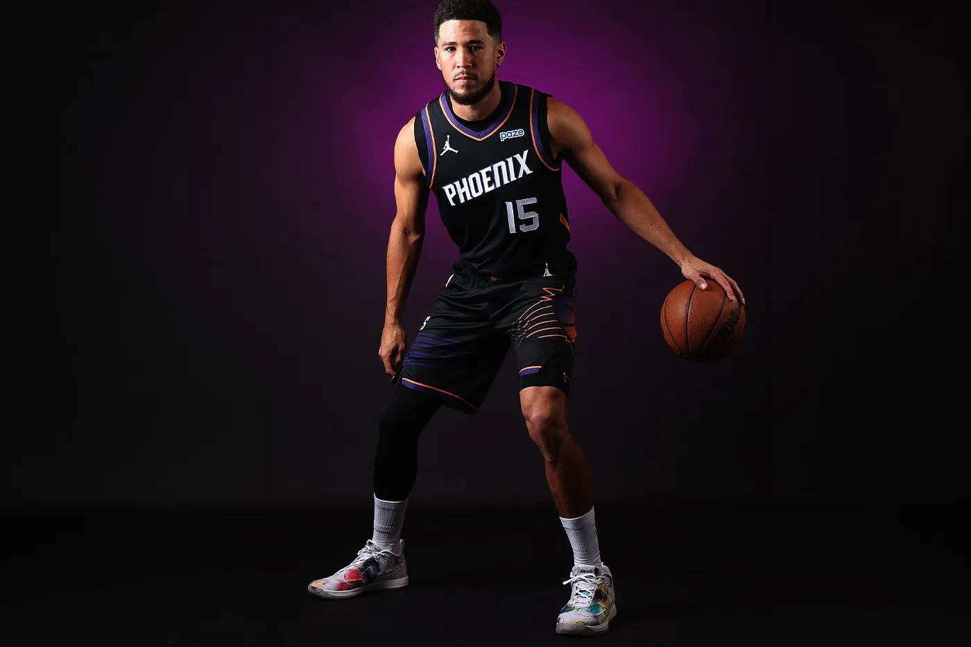 Devin Booker 于 Phoenix Suns 媒体日率先曝光 Futura × Nike Book 2 鞋款