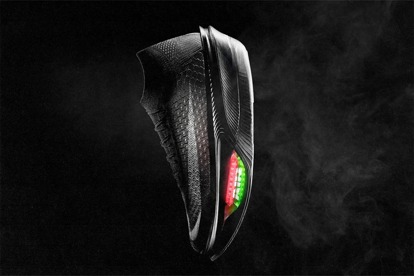 Nike 正式发布 Apex 马拉松竞速跑鞋