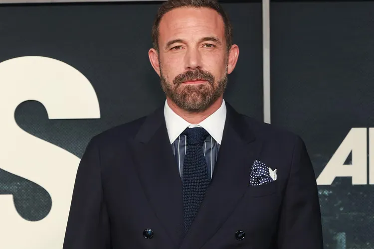 Ben Affleck 确认曾拒绝执导全球票房 20 亿美元巨作《Star Wars: The Force Awakens》