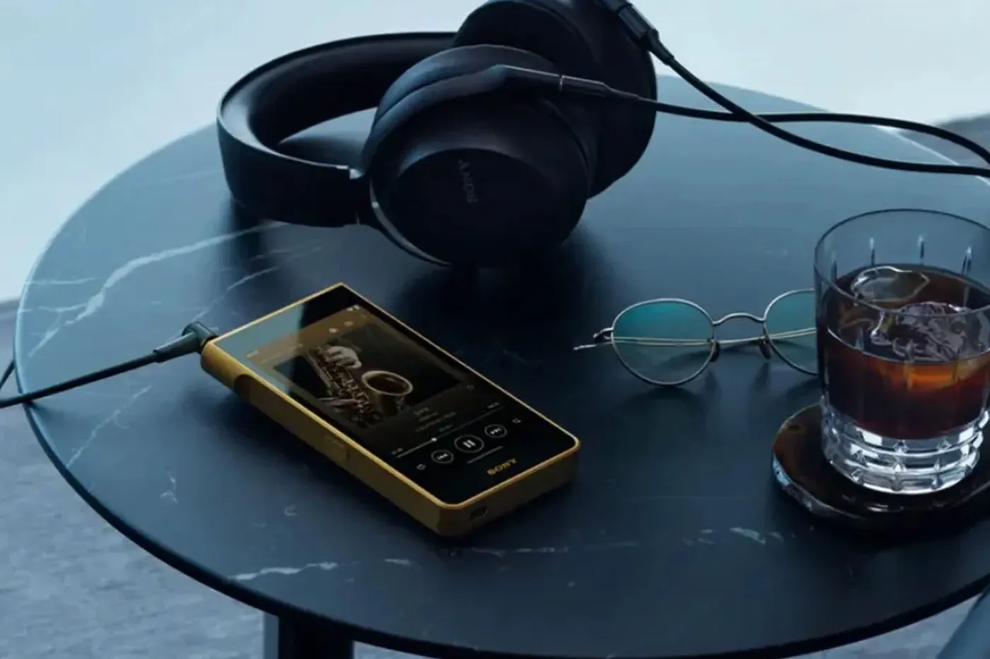 Sony 发表全新顶级 Walkman 阵容：以定价 5,899 美元镀金播放器领衔