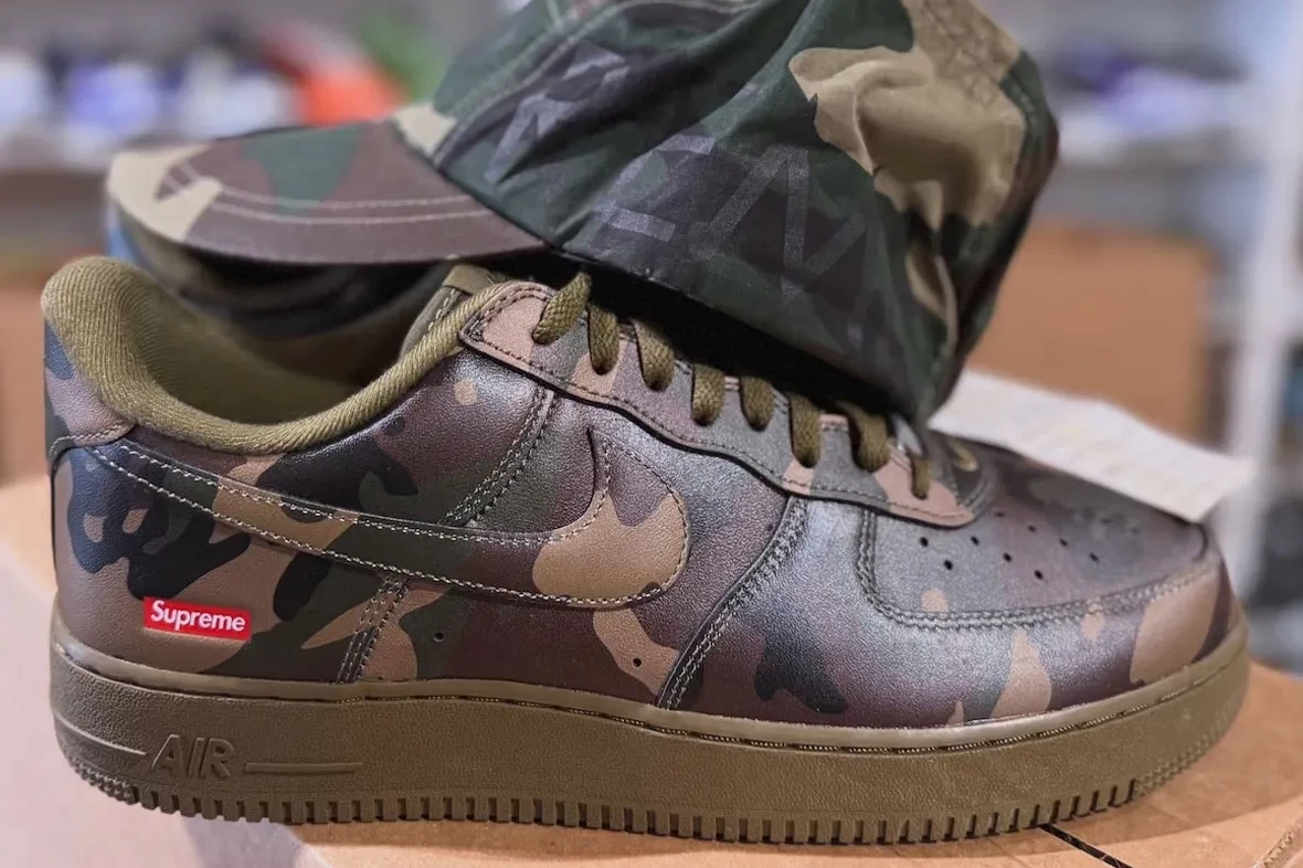 率先近赏 Supreme × Nike Air Force 1 Low「Olive Camo」配色鞋款